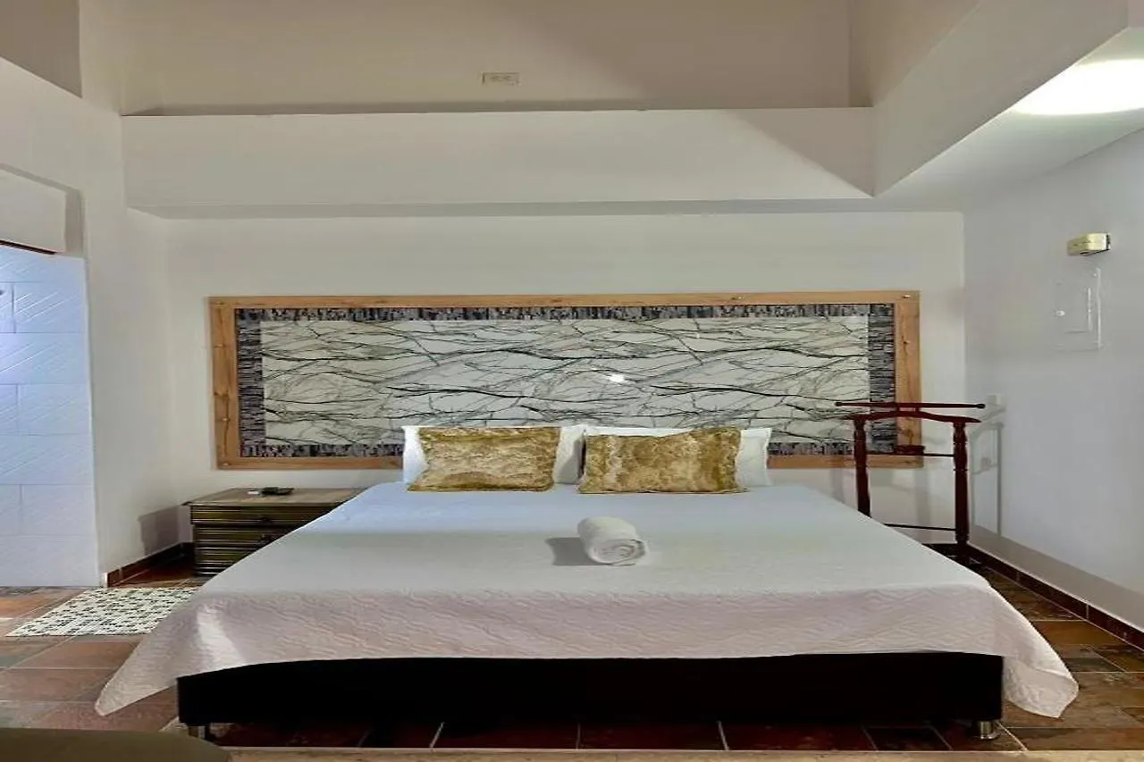 ***  Hotel Torre Primavera Medellín Colombia