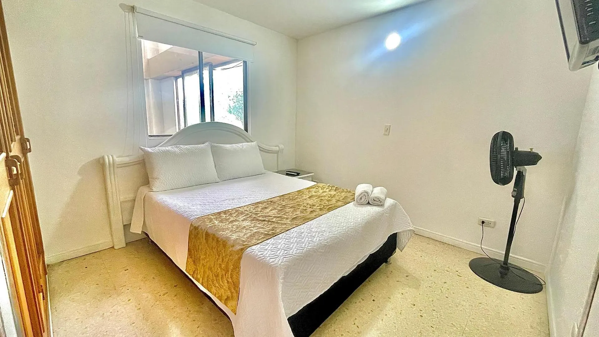 Hotel Torre Primavera Medellín 3*,