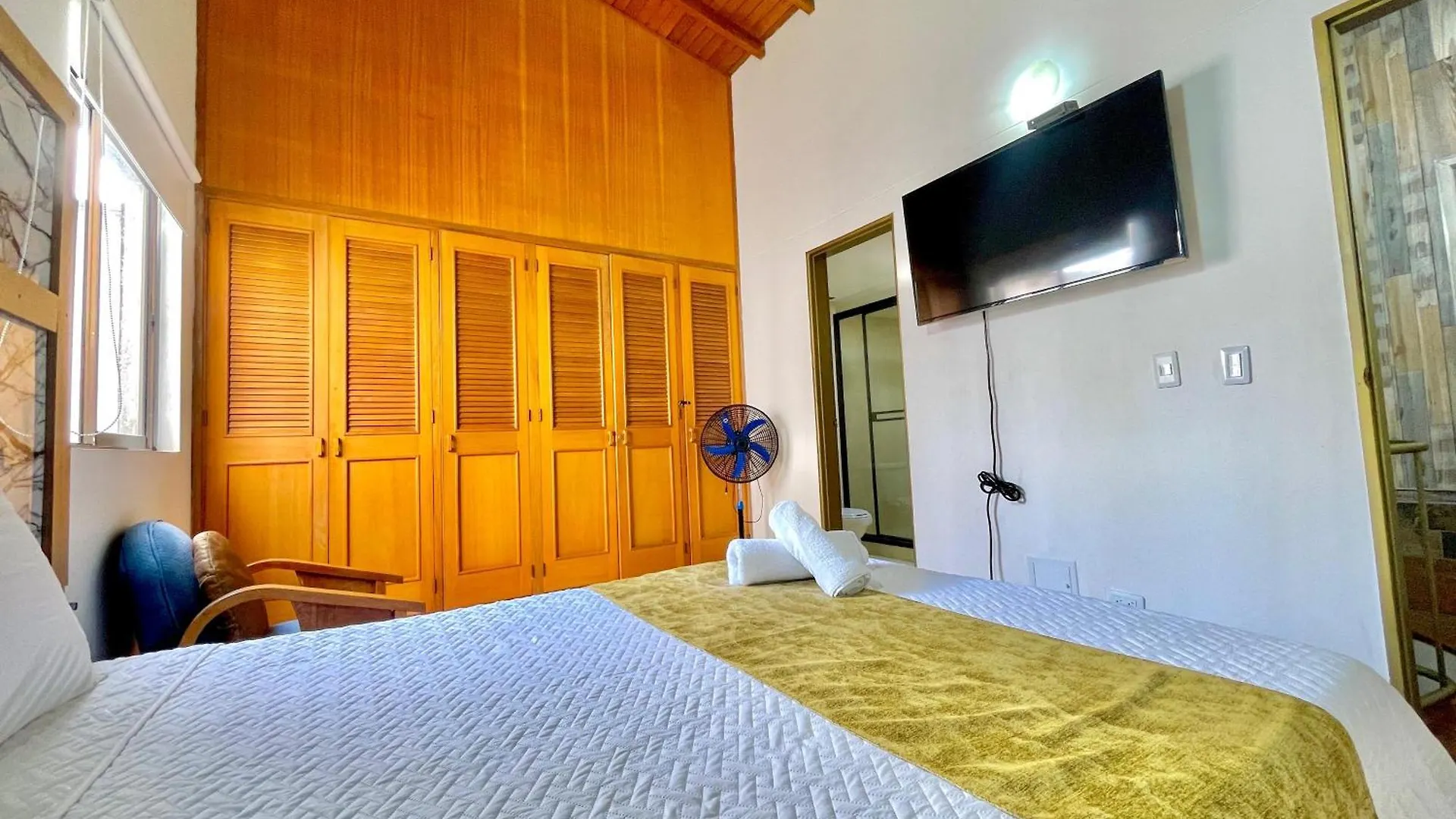 Hotel Torre Primavera Medellín 3*,  Colombia