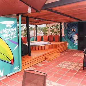 Apartamento Parque Provenza And Lleras Minutes Away
